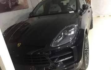 Porsche Cayenne Turbo SUV 2020